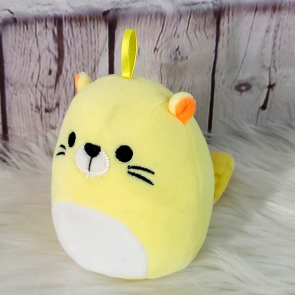 Squishmallows Bucky the Beaver Yellow Christmas Ornament 5" Holiday Bright 2021 - Picture 9 of 14